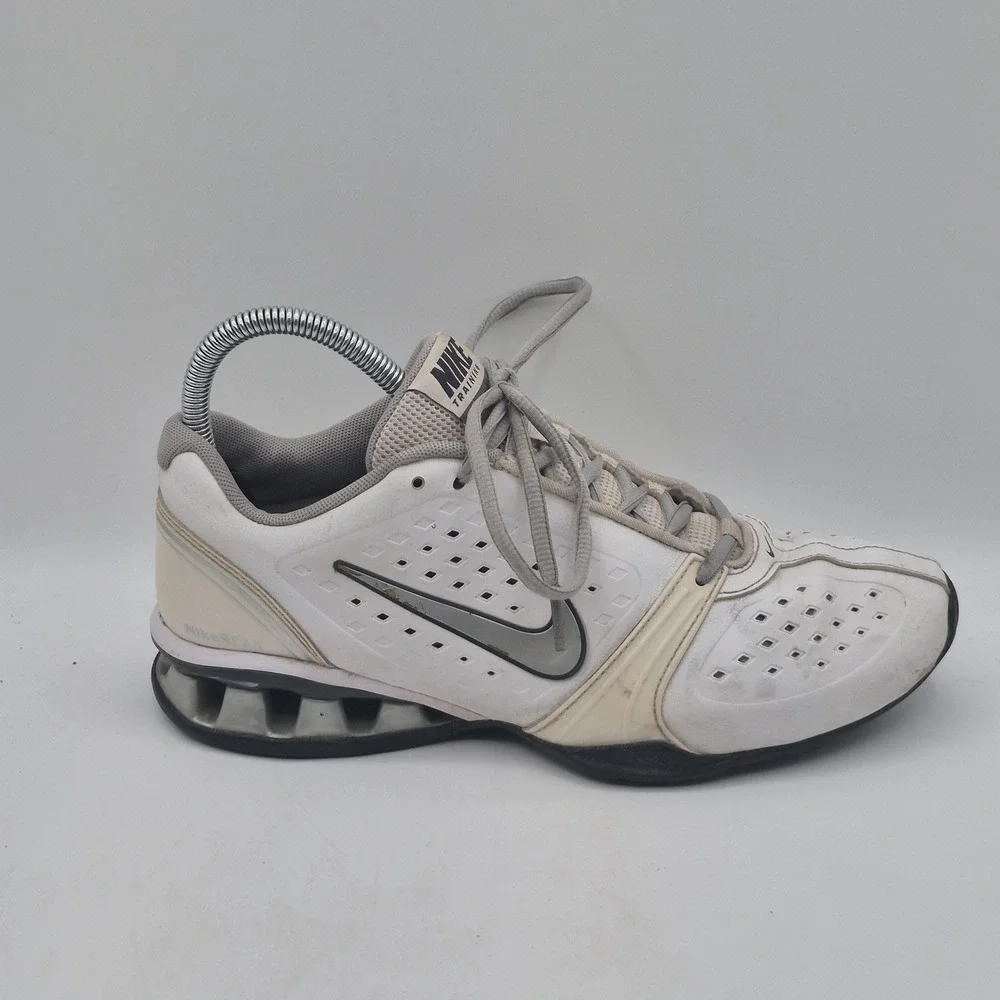Nike Shox‎ Training Shoes Womens Size 8.5 White Gray 415355-113 Running Sneakers